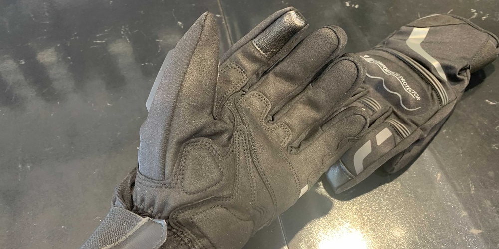 冬のおすすめグローブ「TEMPEST UNISEX D-DRY®GLOVES」